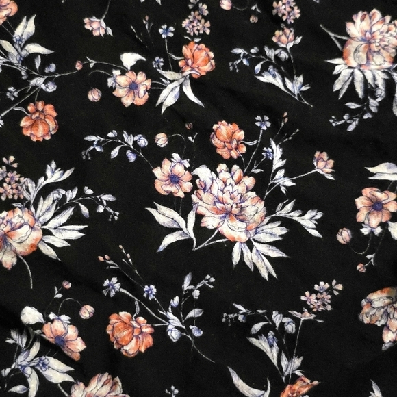 TORRID SIZE 00 10 L BLACK FLORAL TOP LACE SPRING BLOUSE SUMMER HIGH LOW GUC - Picture 14 of 16